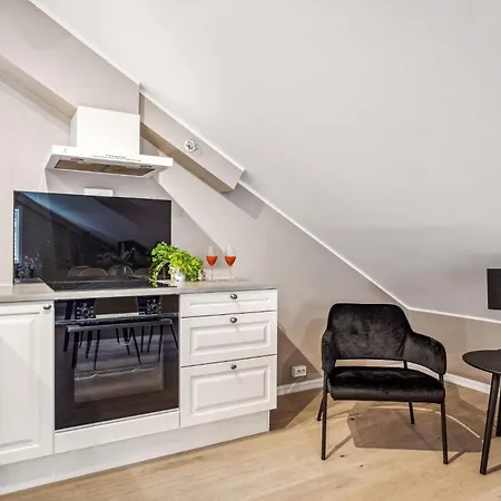 Beautiful 3-room Center Apartament *